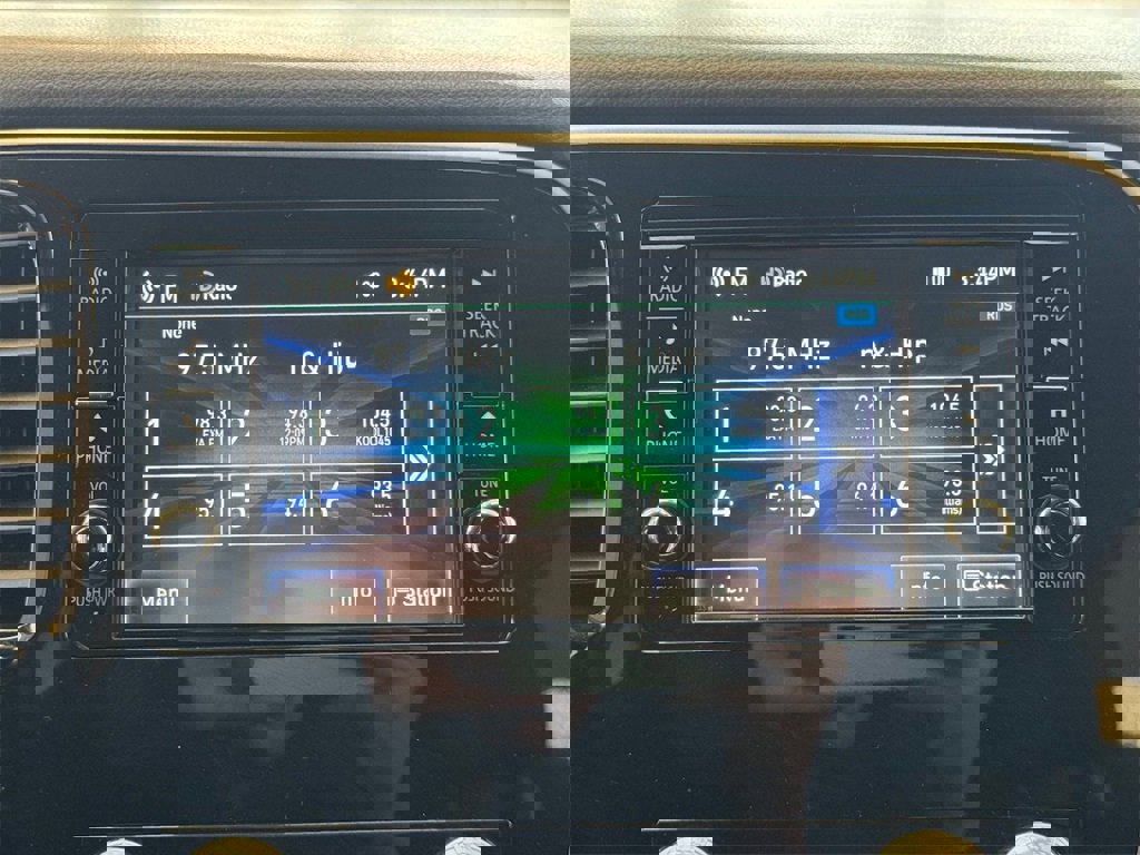 Used 2020 Mitsubishi Outlander ES image 18