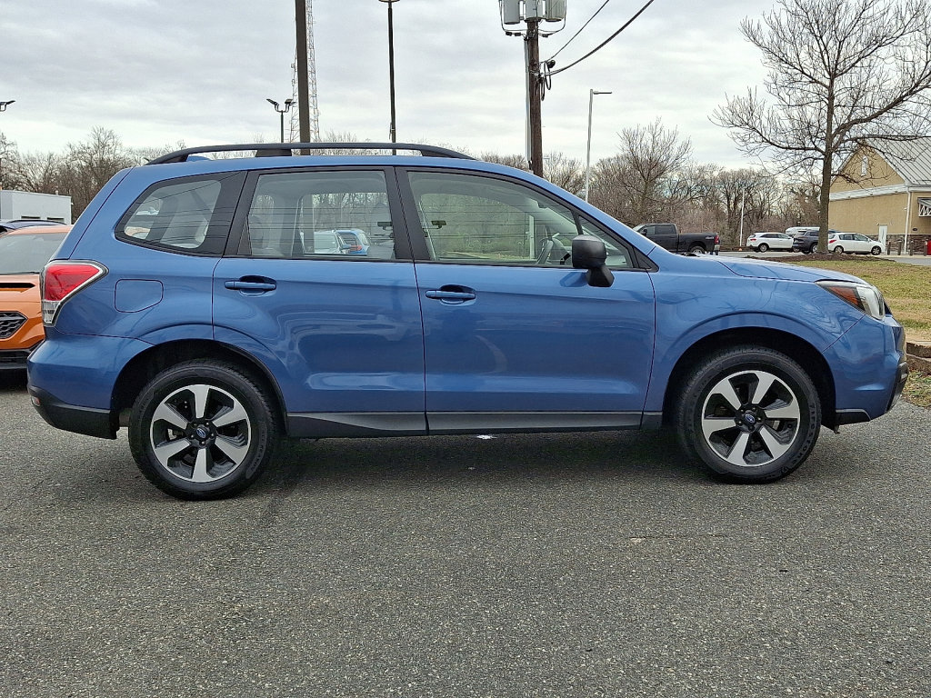 Used 2017 Subaru Forester 2.5i w/ Alloy Wheel Package image 6