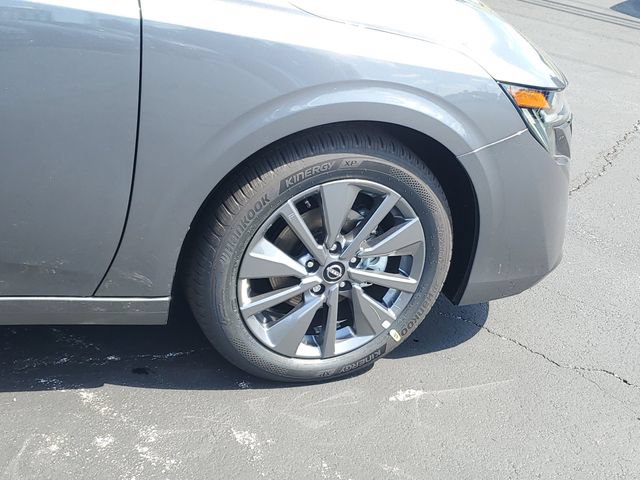 New 2026 Nissan Sentra SL w/ Floor Mat Package FWD image 6