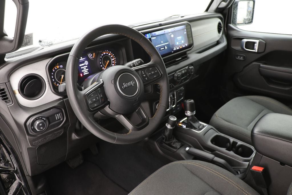 Used 2024 Jeep Gladiator Sport AWD/4WD image 15