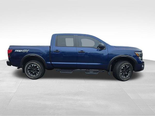 Used 2022 Nissan Titan PRO-4X w/ Off Road Protection Package AWD/4WD image 9