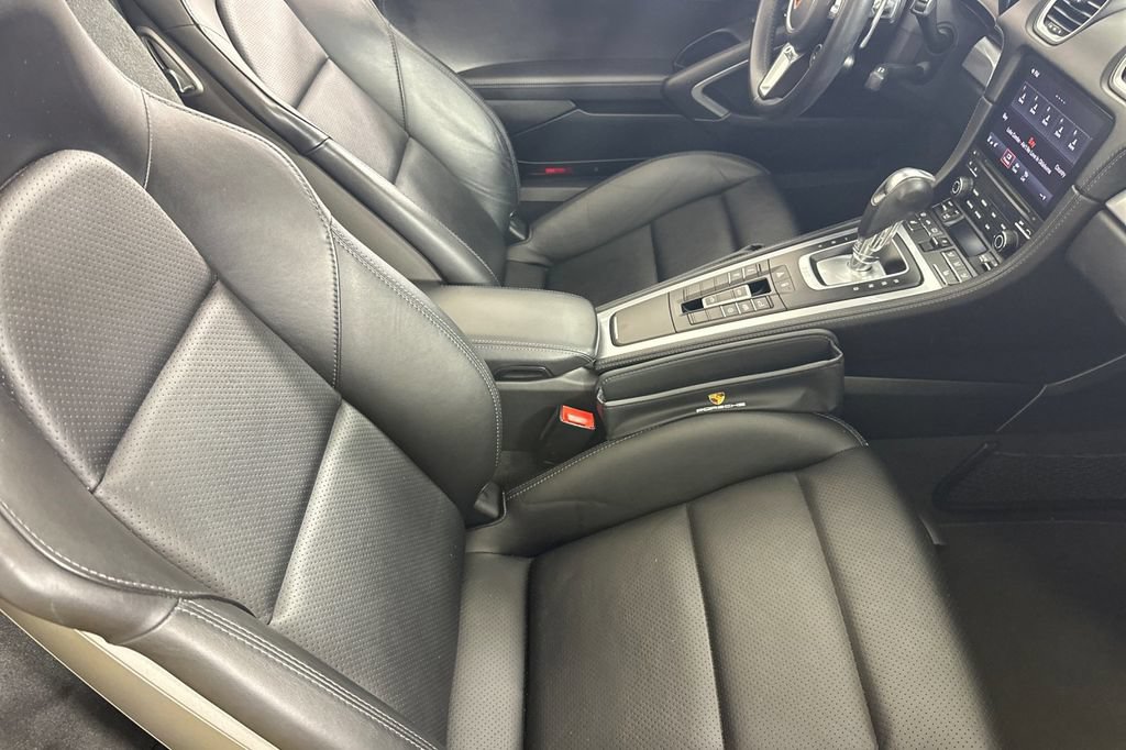 Used 2017 Porsche 718 Boxster RWD image 15