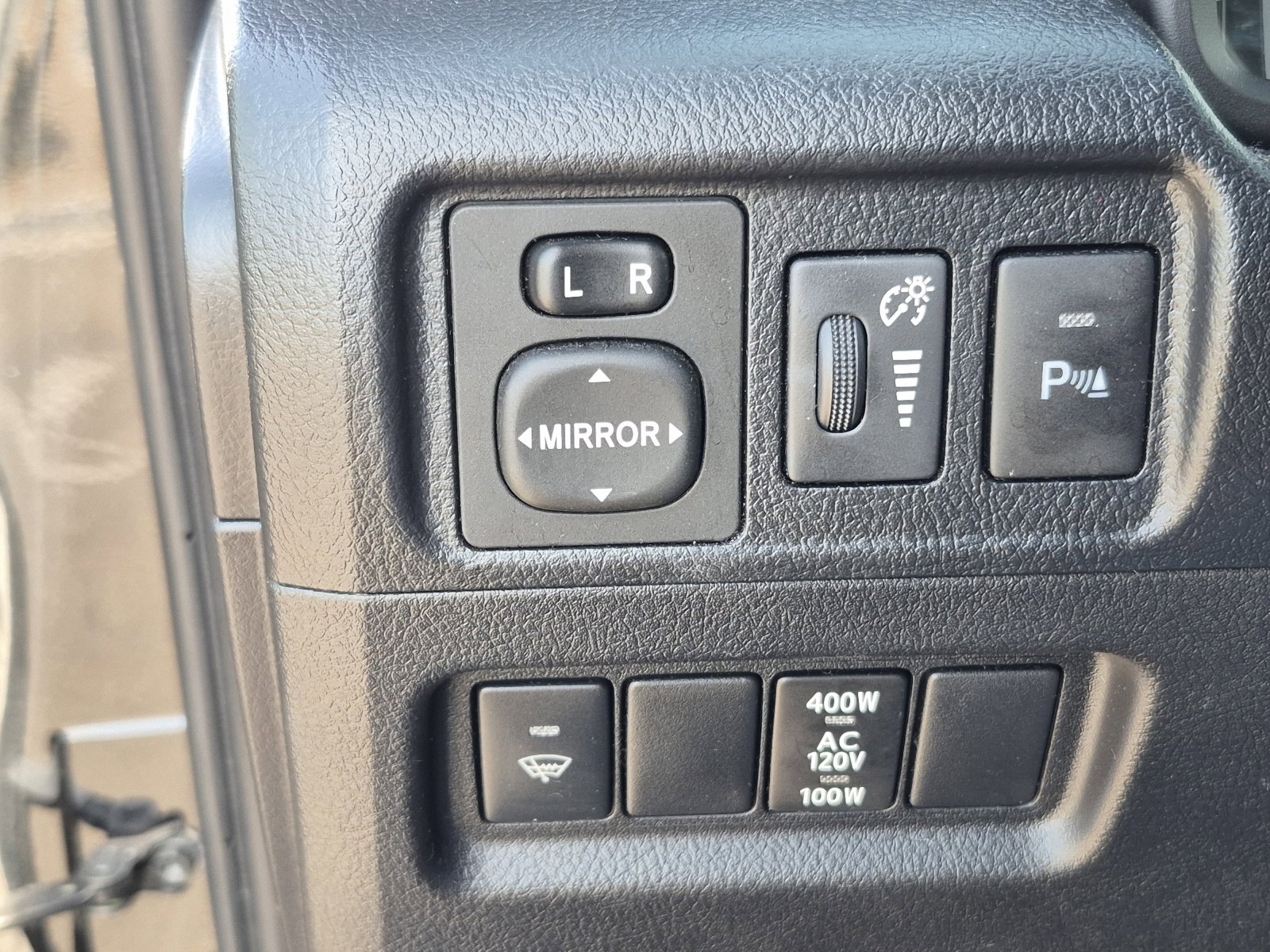 Used 2018 Toyota 4Runner Limited AWD/4WD image 35