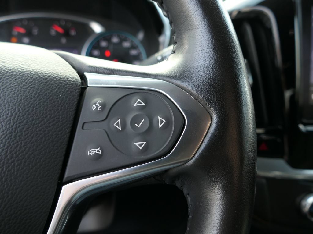 Used 2020 Chevrolet Traverse RS FWD image 17