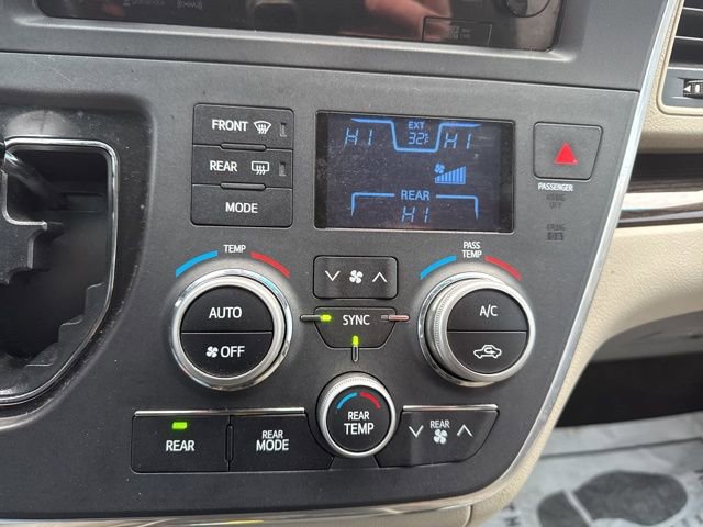 Used 2016 Toyota Sienna XLE w/ XLE Navigation Package image 22