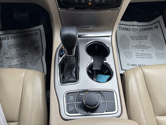 Used 2019 Jeep Grand Cherokee Limited AWD/4WD image 19
