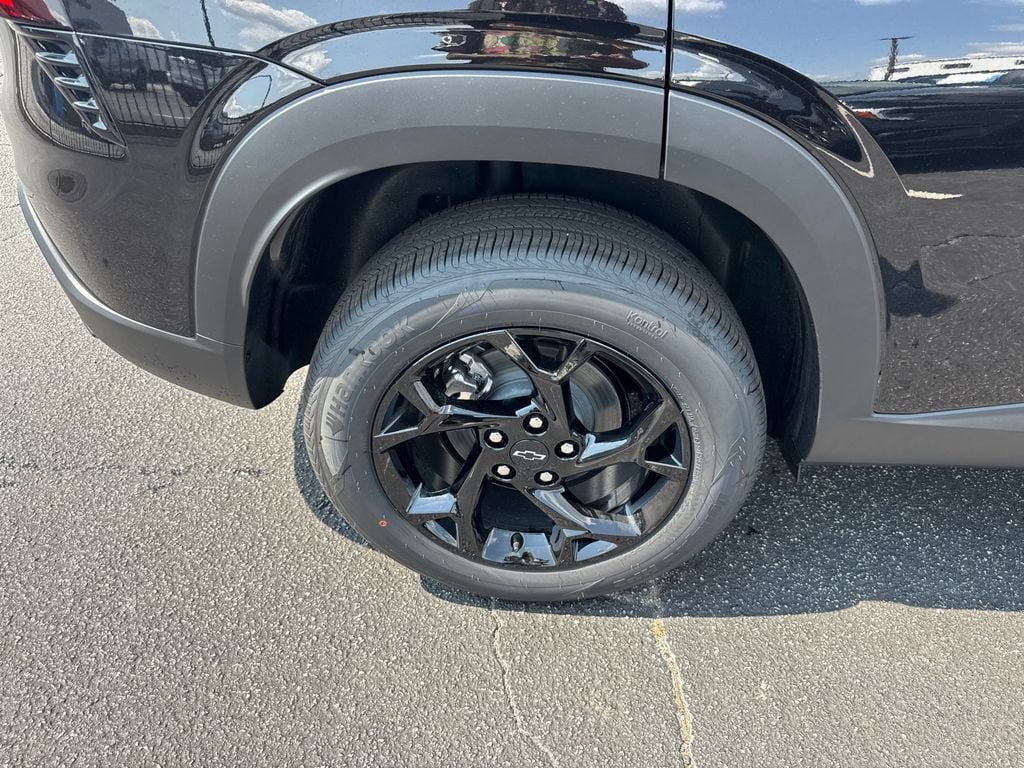 New 2026 Chevrolet Trax LT w/ Driver Confidence Package FWD image 18