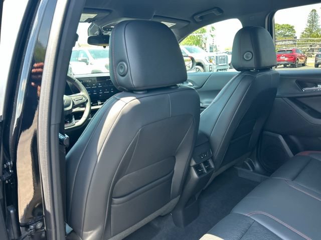 New 2027 Chevrolet Equinox RS w/ Convenience Package III AWD/4WD image 17