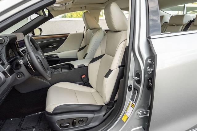 New 2025 Lexus ES 350 w/ Premium Package image 6