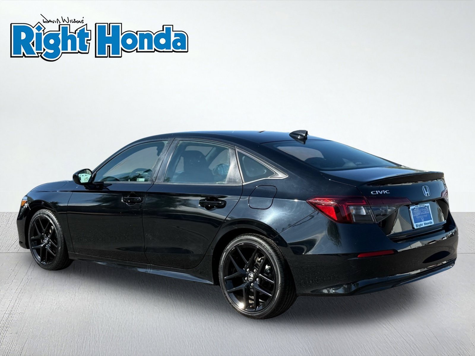 Used 2025 Honda Civic Sport image 4