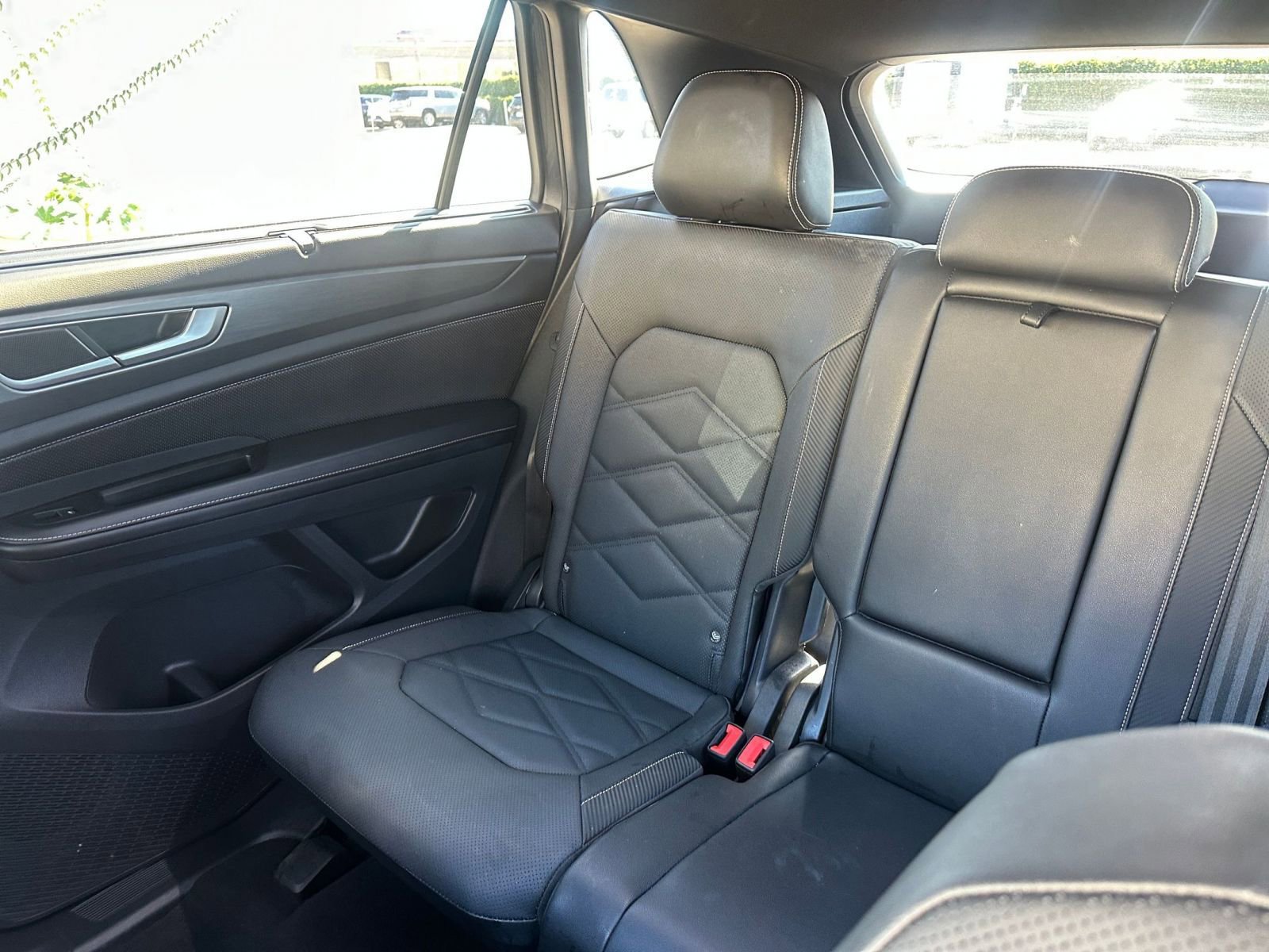 Used 2025 Volkswagen Atlas Cross Sport SE image 39