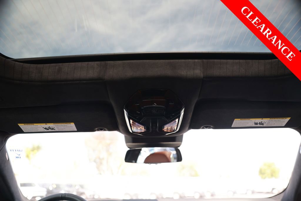 Used 2025 BMW i7 M70 w/ Executive Package image 31