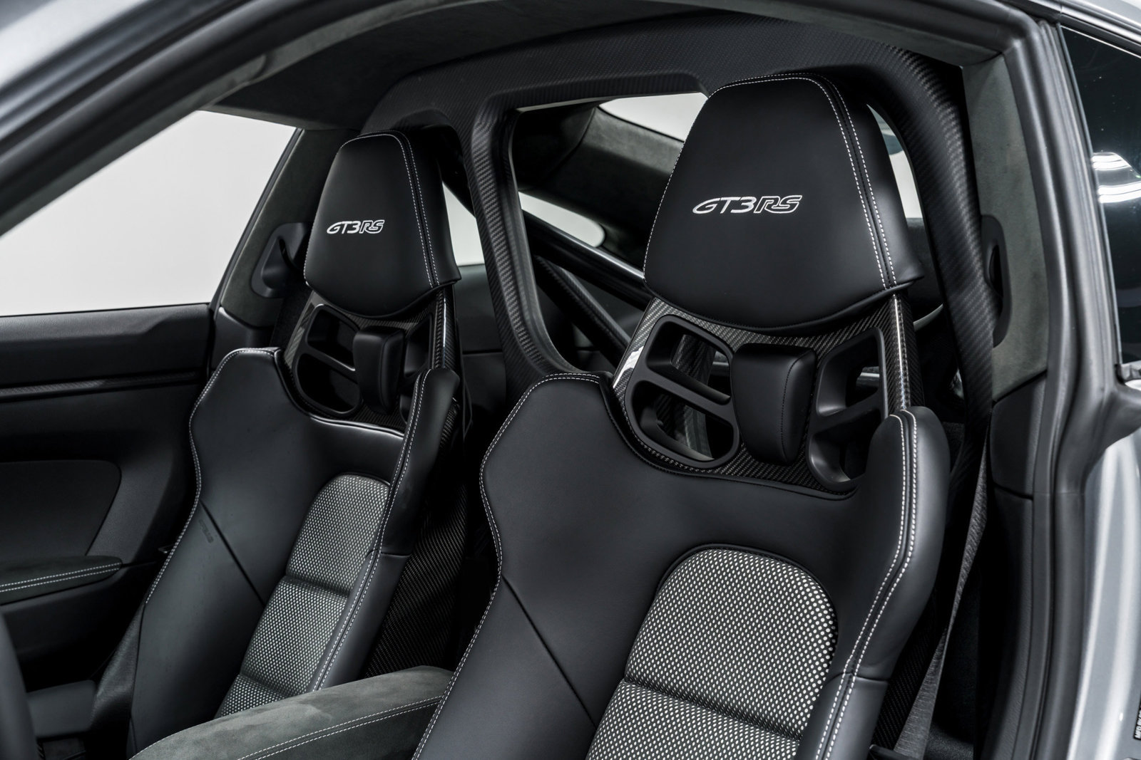 Used 2025 Porsche 911 GT3 RS RWD image 19