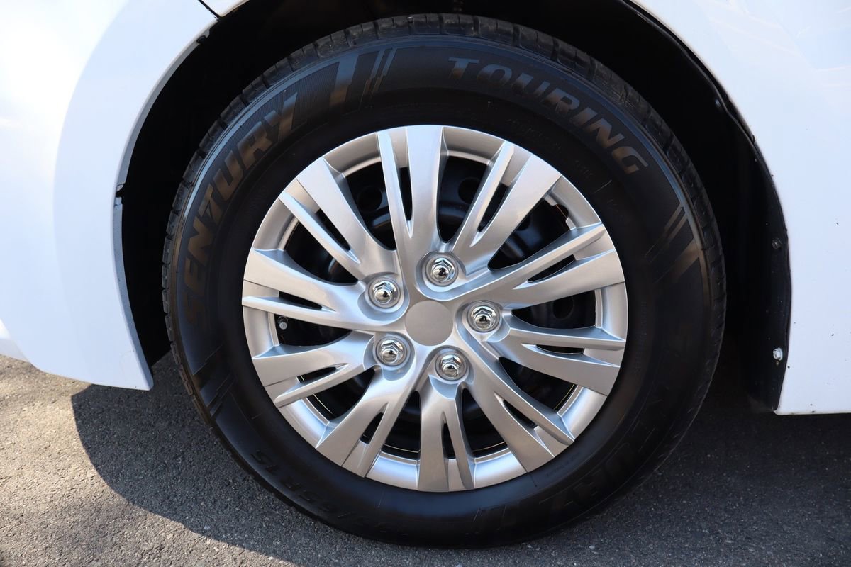 Used 2014 Toyota Corolla L image 40