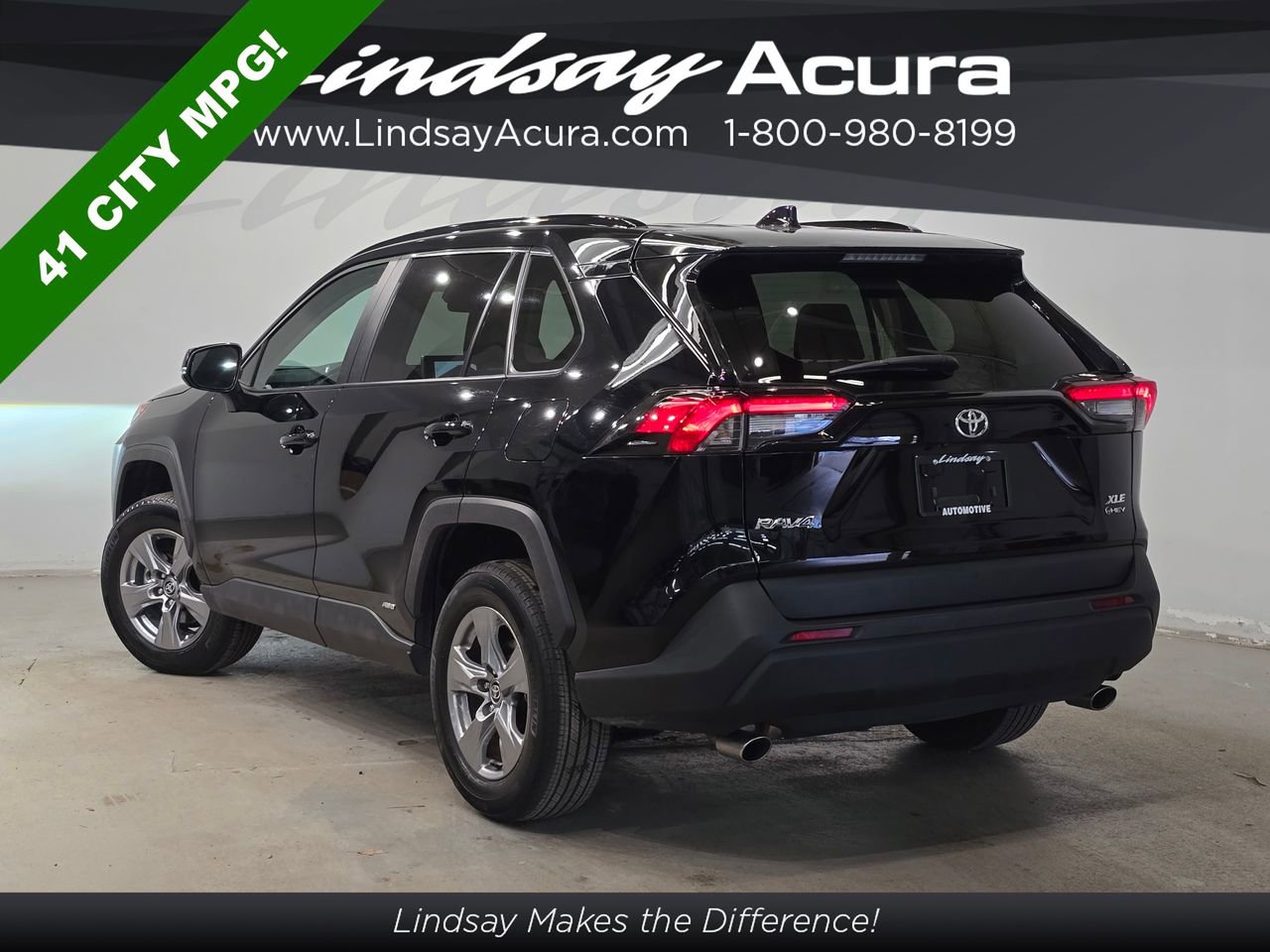 Used 2025 Toyota RAV4 XLE image 4