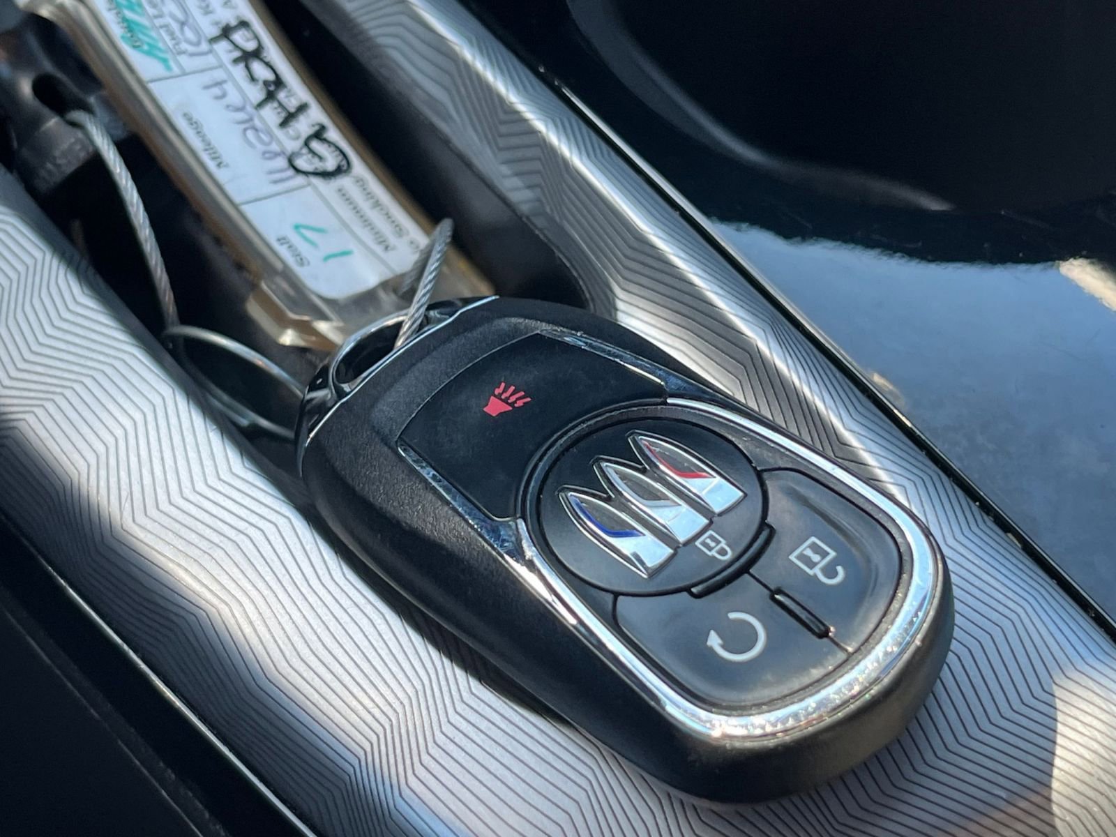 Used 2025 Buick Envista Sport Touring image 21