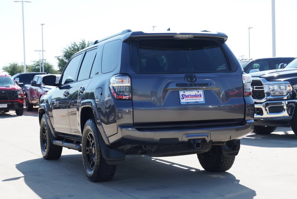 Used 2023 Toyota 4Runner SR5 Premium w/ Moonroof Package RWD image 7