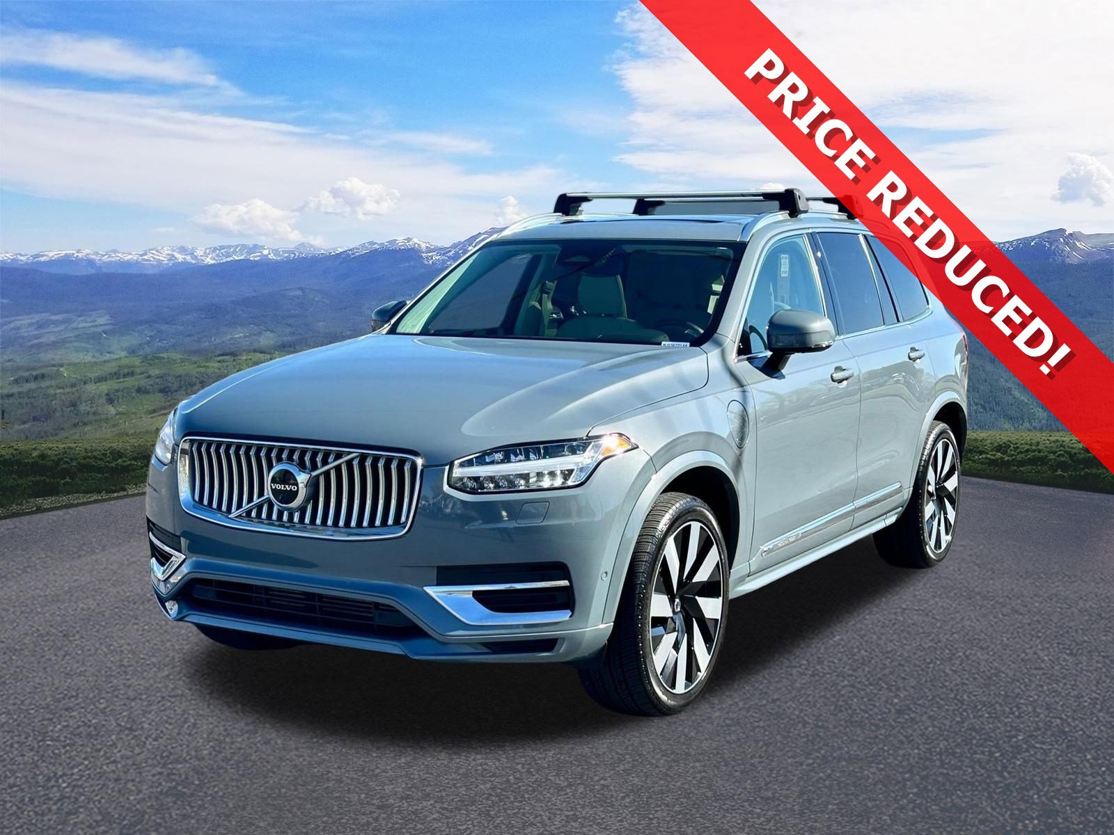Used 2023 Volvo XC90 T8 Plus image 1