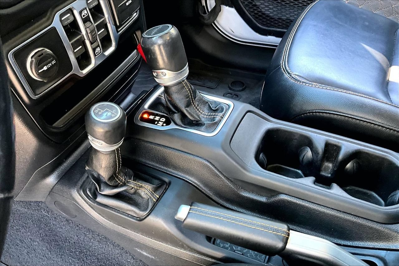 Used 2021 Jeep Gladiator Overland AWD/4WD image 15
