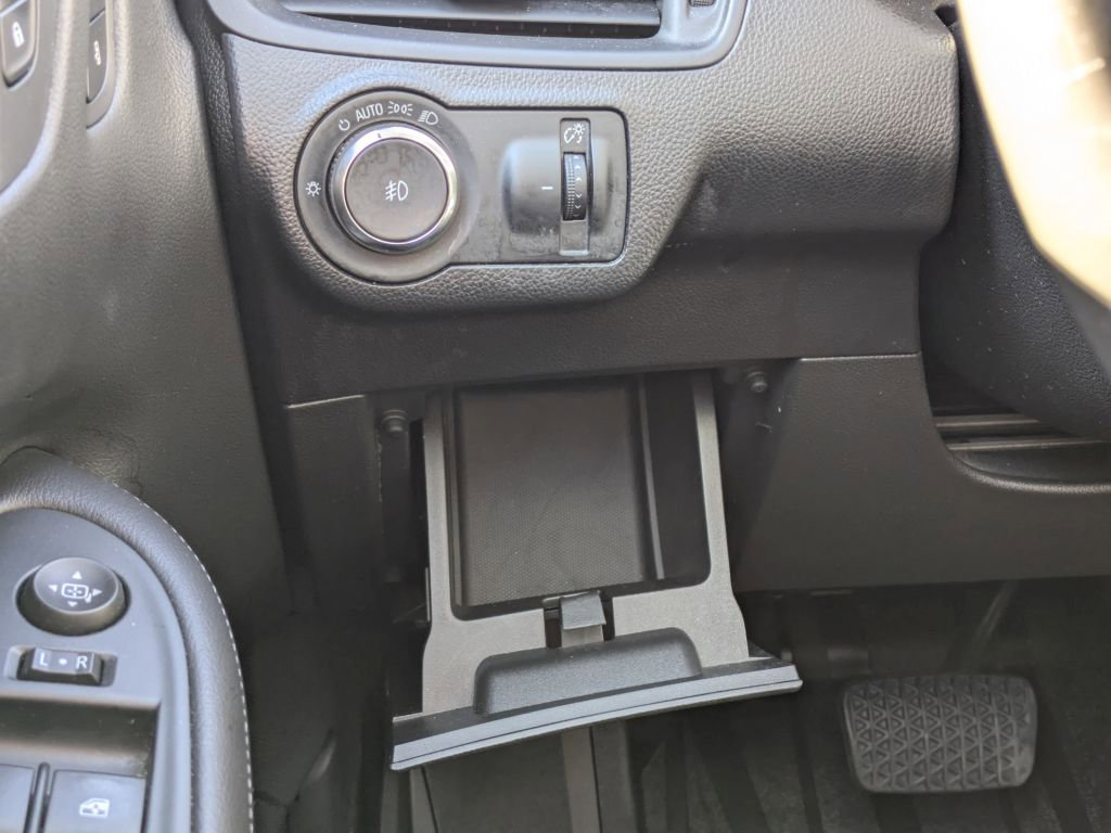 Used 2020 Buick Envision Premium AWD/4WD image 17