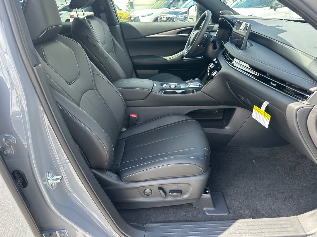 New 2027 INFINITI QX60 Sport w/ Dark Cargo Package AWD/4WD image 11