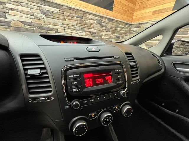 Used 2017 Kia Forte LX FWD image 21