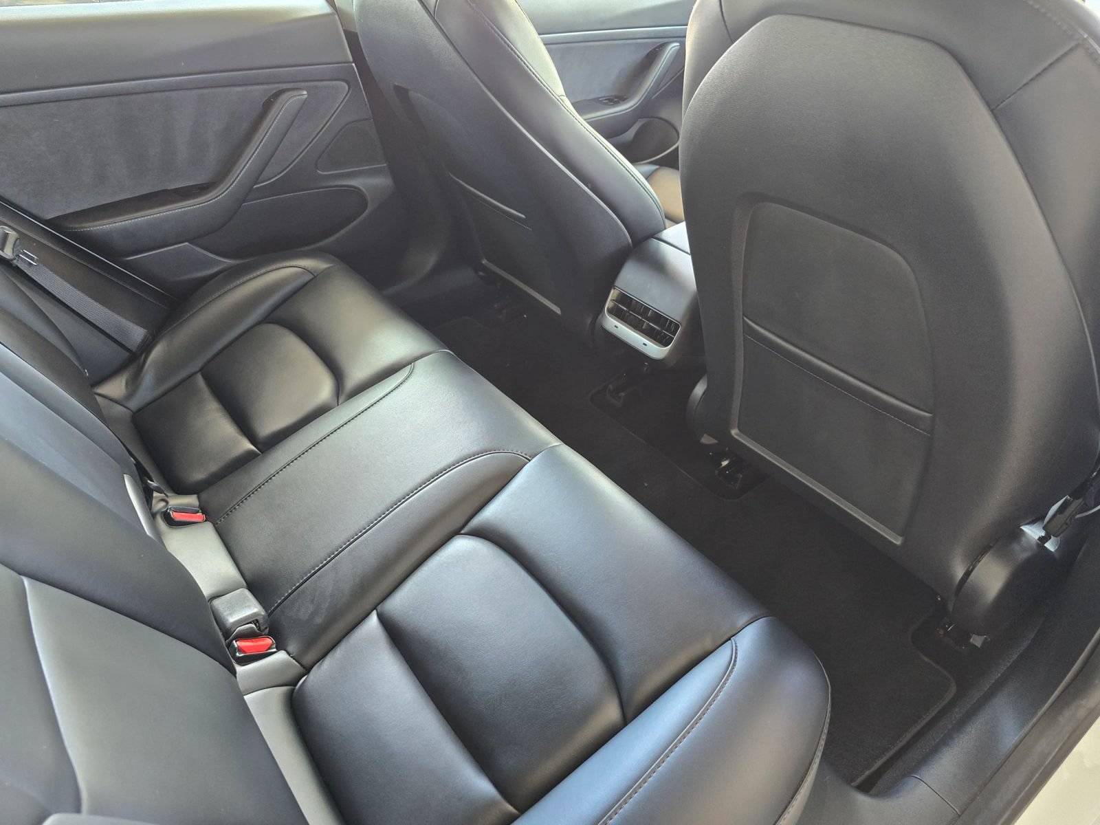 Used 2020 Tesla Model 3 Standard Range Plus RWD image 31