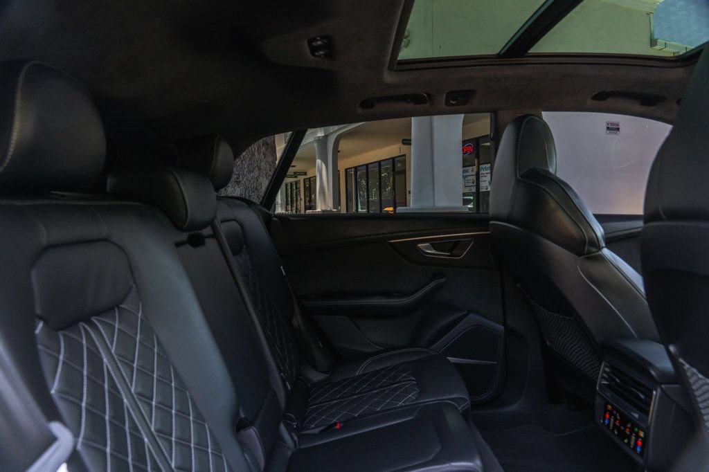 Used 2023 Audi SQ8 Prestige AWD/4WD image 24