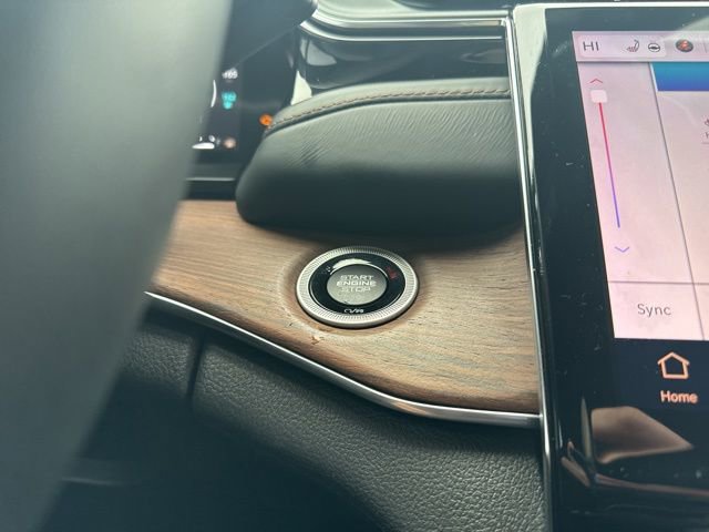 Used 2022 Jeep Grand Cherokee Summit w/ Advanced Protech Group IV image 32