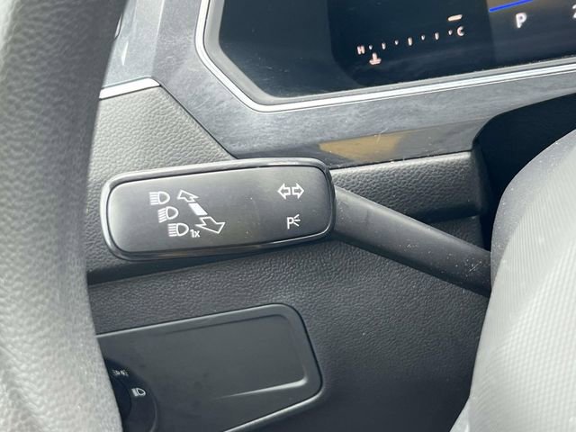 Used 2022 Volkswagen Tiguan S image 21