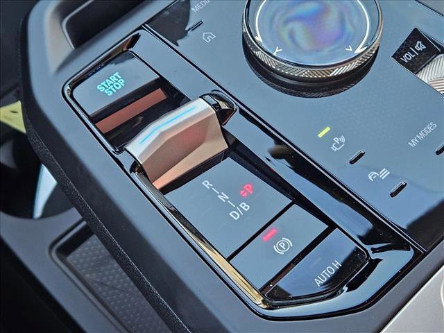 New 2026 BMW iX xDrive60 image 14