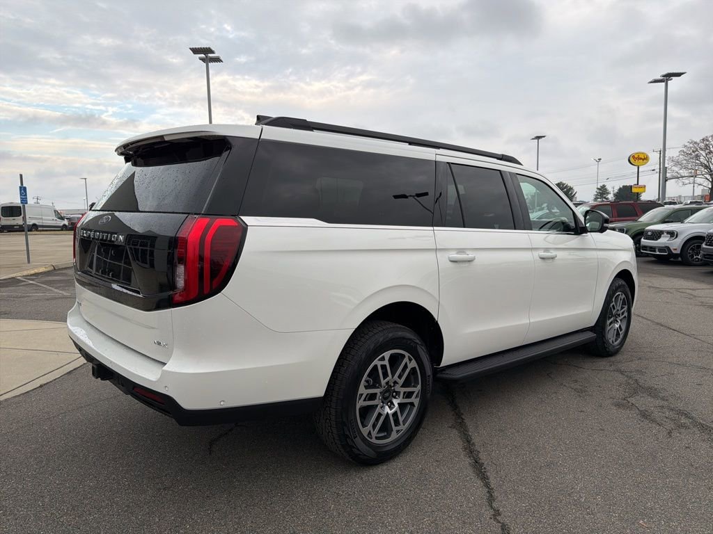 New 2025 Ford Expedition Max Active image 3