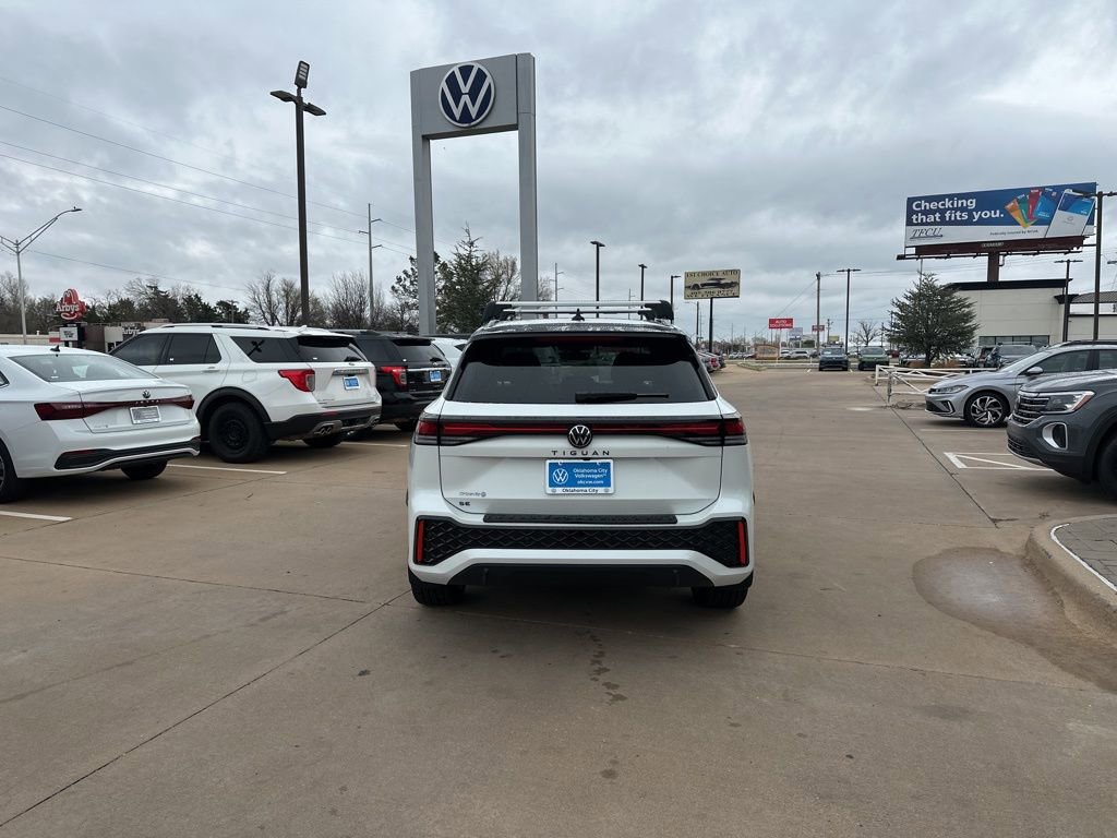 New 2026 Volkswagen Tiguan SE R-Line FWD image 7