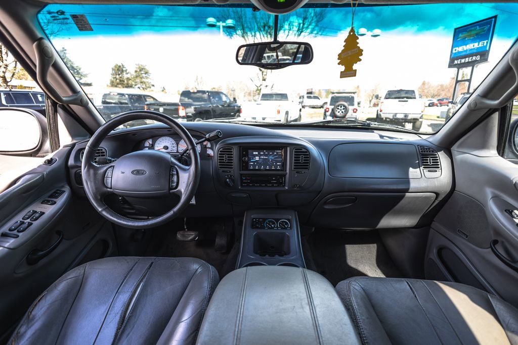 Used 2001 Ford Expedition Eddie Bauer image 23