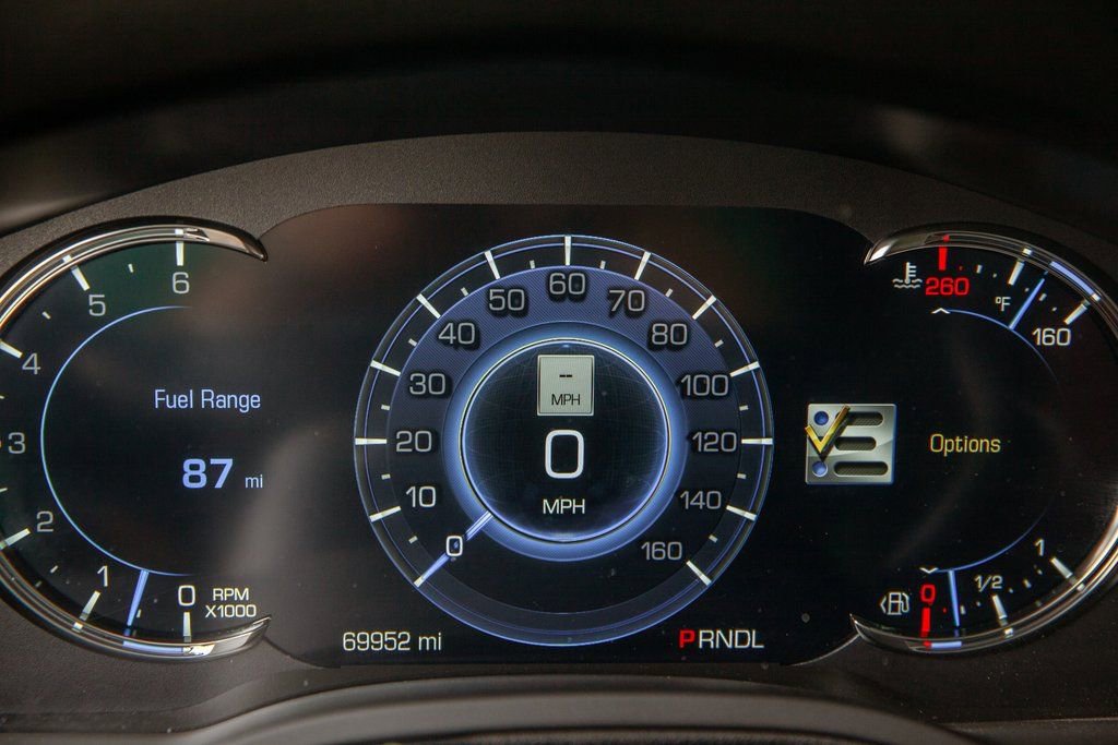 Used 2020 Cadillac Escalade Premium Luxury image 17