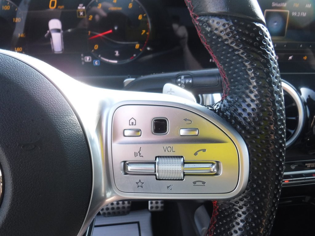 Used 2023 Mercedes-Benz GLB 250 image 17