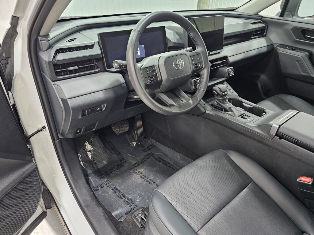 Used 2026 Toyota RAV4 XLE Premium AWD/4WD image 25