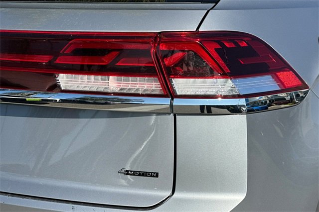 Used 2024 Volkswagen Atlas Cross Sport SE image 29