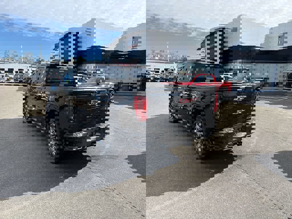 New 2026 GMC Sierra 1500 Denali w/ Denali Reserve Package image 5