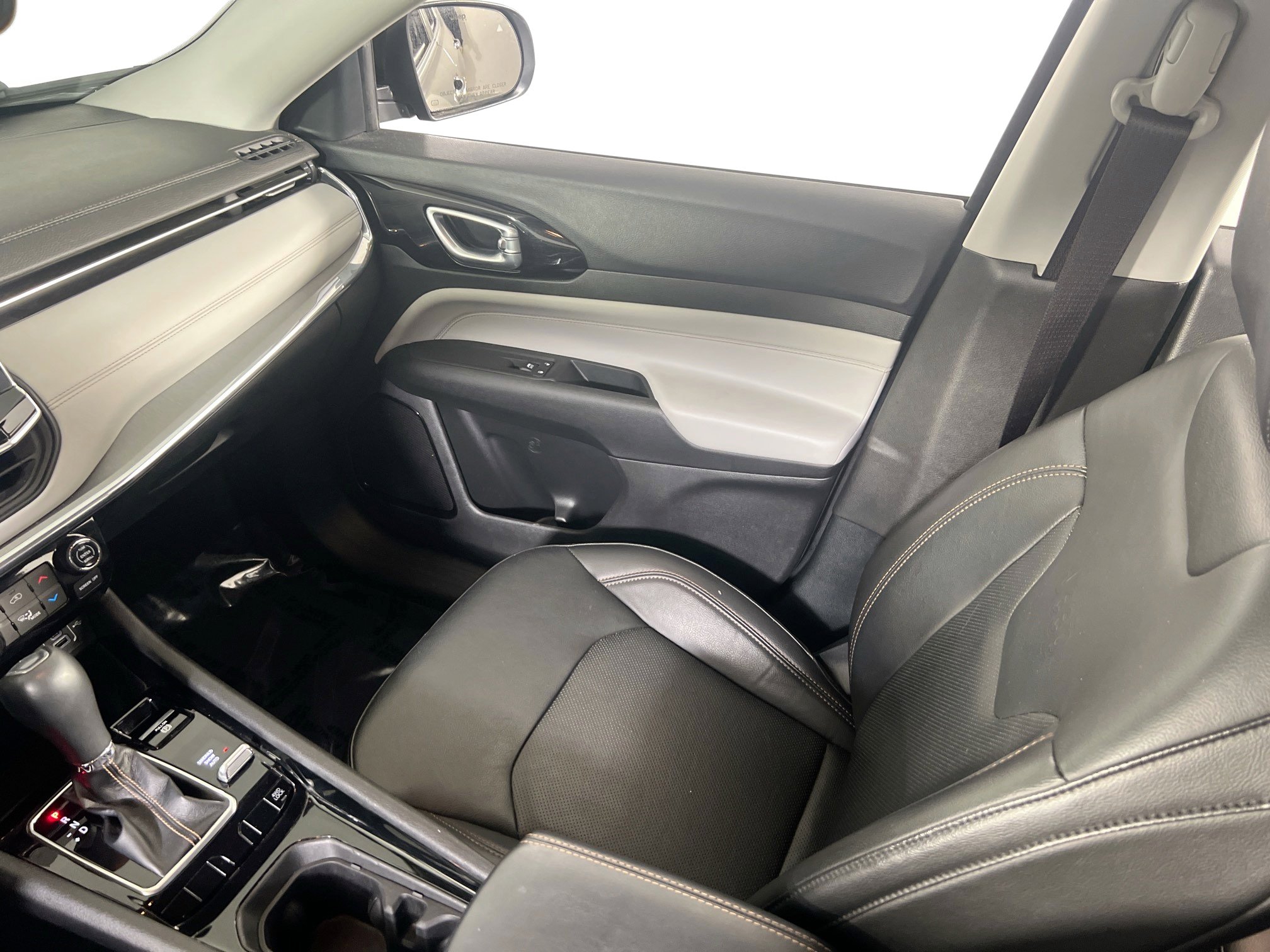 Used 2022 Jeep Compass Limited image 21