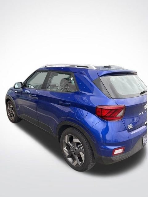 Certified 2025 Hyundai Venue Limited image 2