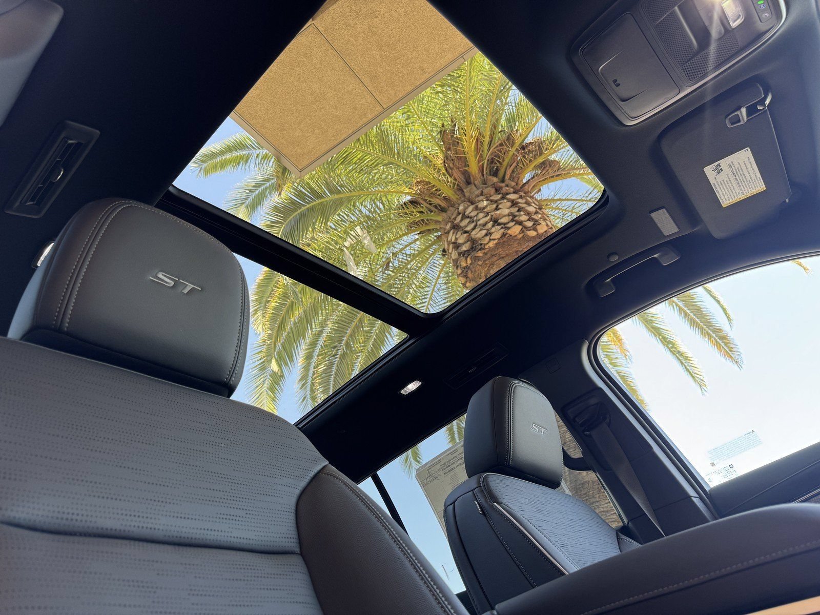 New 2026 Buick Enclave Sport Touring w/ Power Package FWD image 17