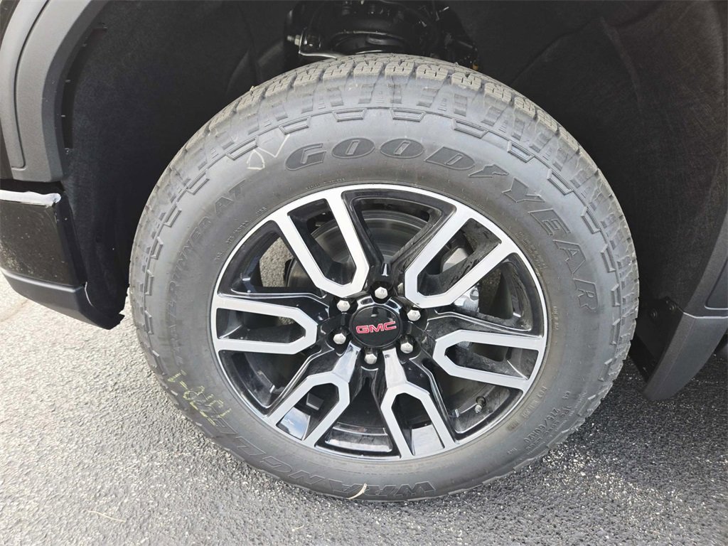 New 2026 GMC Sierra 1500 AT4 w/ AT4 Premium Package image 27