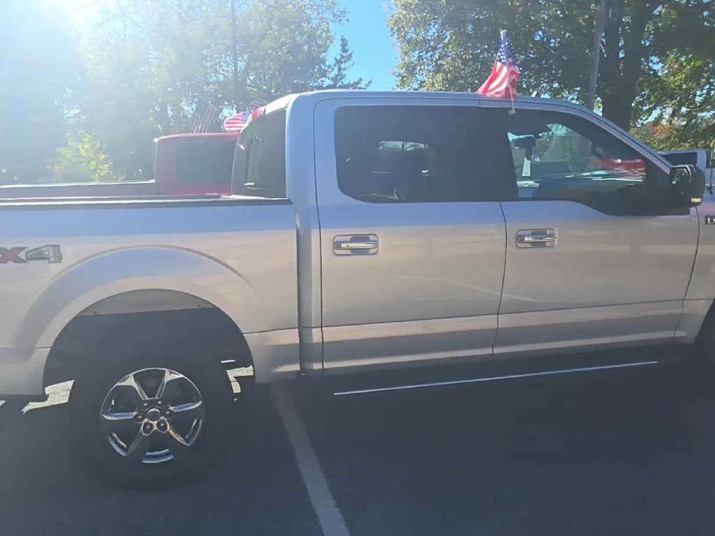 Used 2019 Ford F150 XLT w/ Equipment Group 302A Luxury AWD/4WD image 2