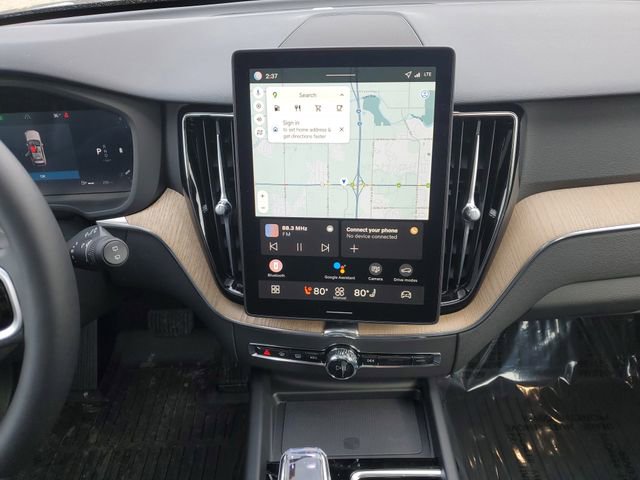 New 2026 Volvo XC60 B5 Plus w/ Protection Package Premier image 27