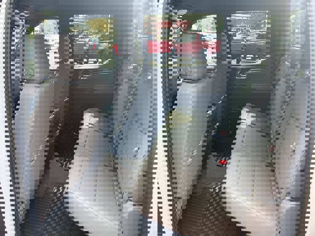 New 2026 Chevrolet Silverado 1500 LT w/ Leather Package image 17