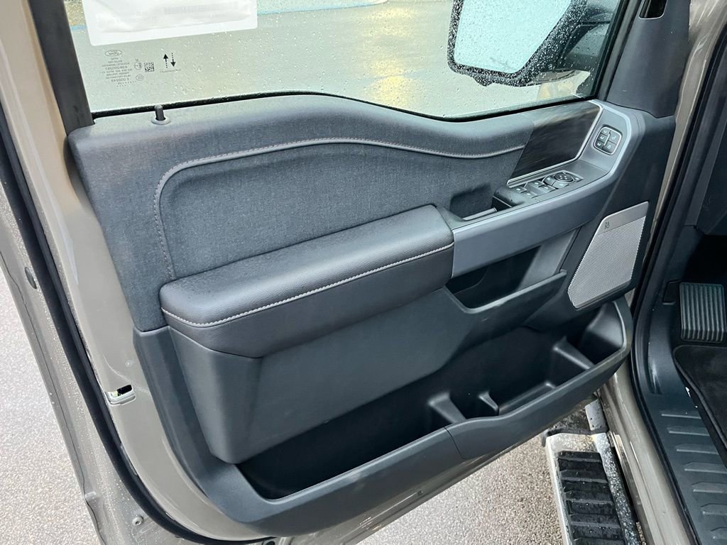 New 2026 Ford F150 Lariat w/ Equipment Group 502A High image 15