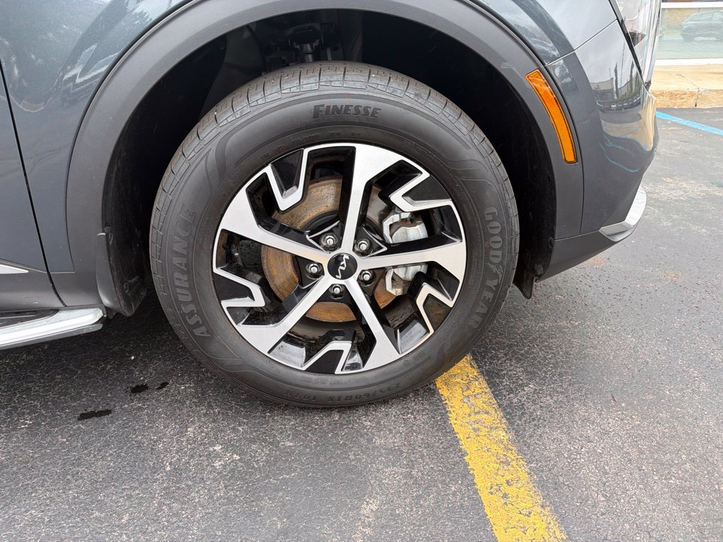 Used 2023 Kia Sportage EX AWD/4WD image 5