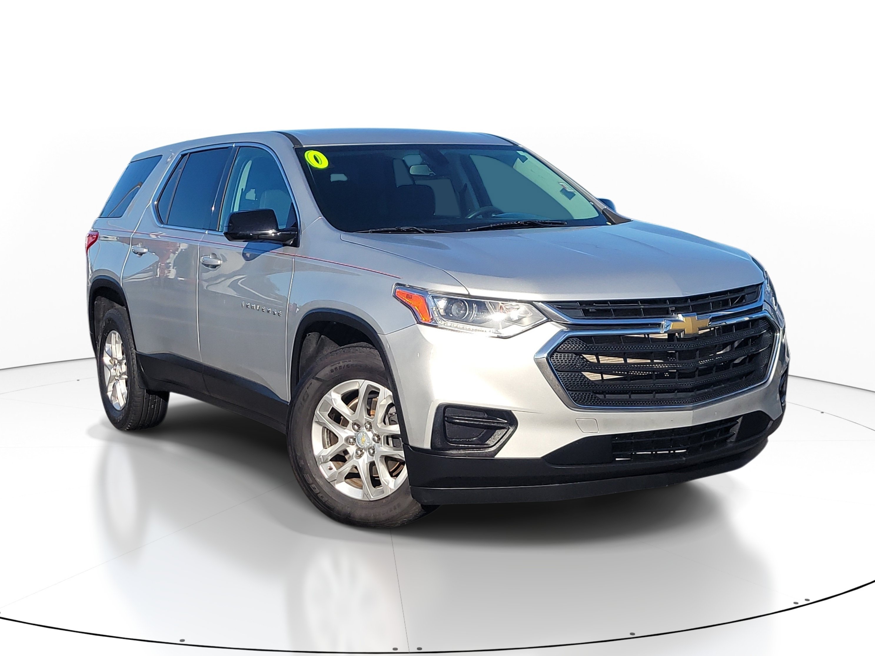 Used 2020 Chevrolet Traverse LS FWD image 1