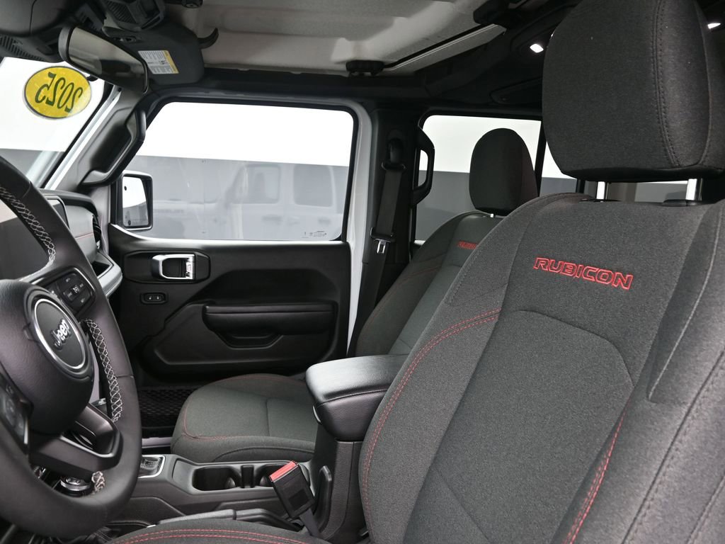 Used 2025 Jeep Wrangler Unlimited Rubicon image 11